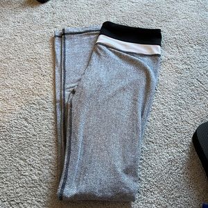 Lululemon size 6, heather grey sweatpants style legging